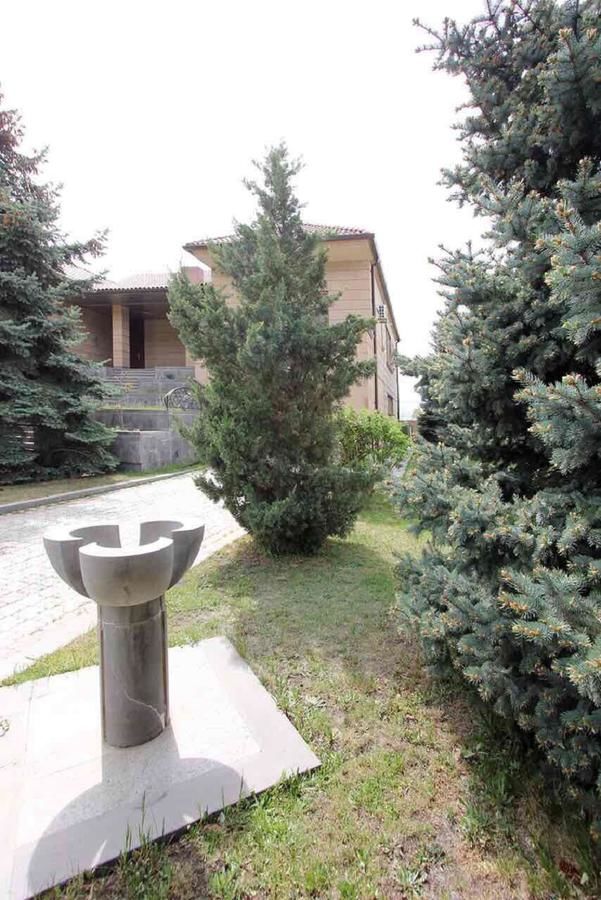 Виллы A Royal Luxury Villa With The Best View in Yerevan Ереван-15