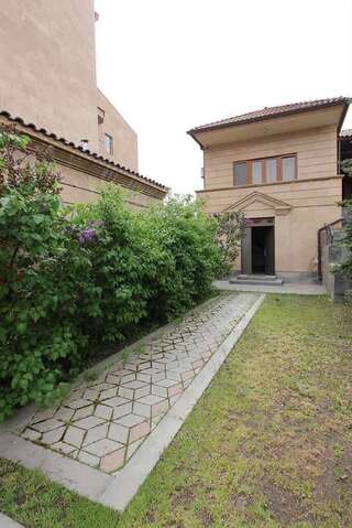 Виллы A Royal Luxury Villa With The Best View in Yerevan Ереван Вилла-1