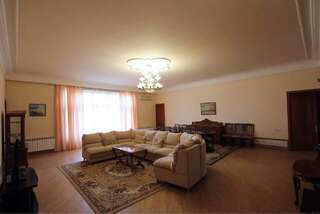 Виллы A Royal Luxury Villa With The Best View in Yerevan Ереван Вилла-20
