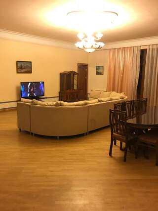 Виллы A Royal Luxury Villa With The Best View in Yerevan Ереван Вилла-63